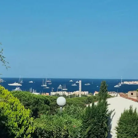 La Maison Soleil Overlooking The Bay Of St Tropez *