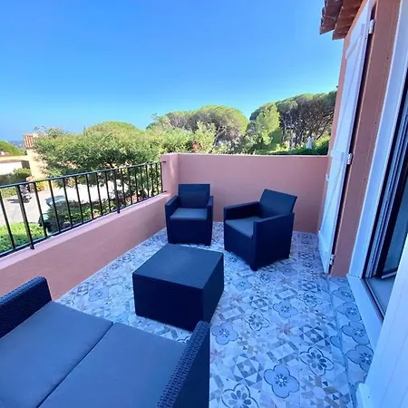 La Maison Soleil Overlooking The Bay Of St Tropez Holiday home Cogolin