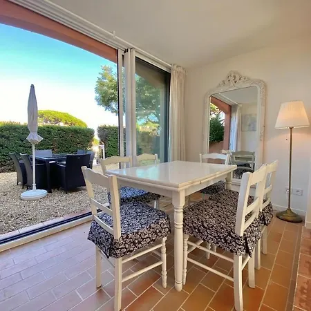 La Maison Soleil Overlooking The Bay Of St Tropez Holiday home Cogolin